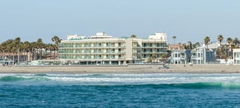 A Serene Imperial Beach Hotel | Pier South Resort